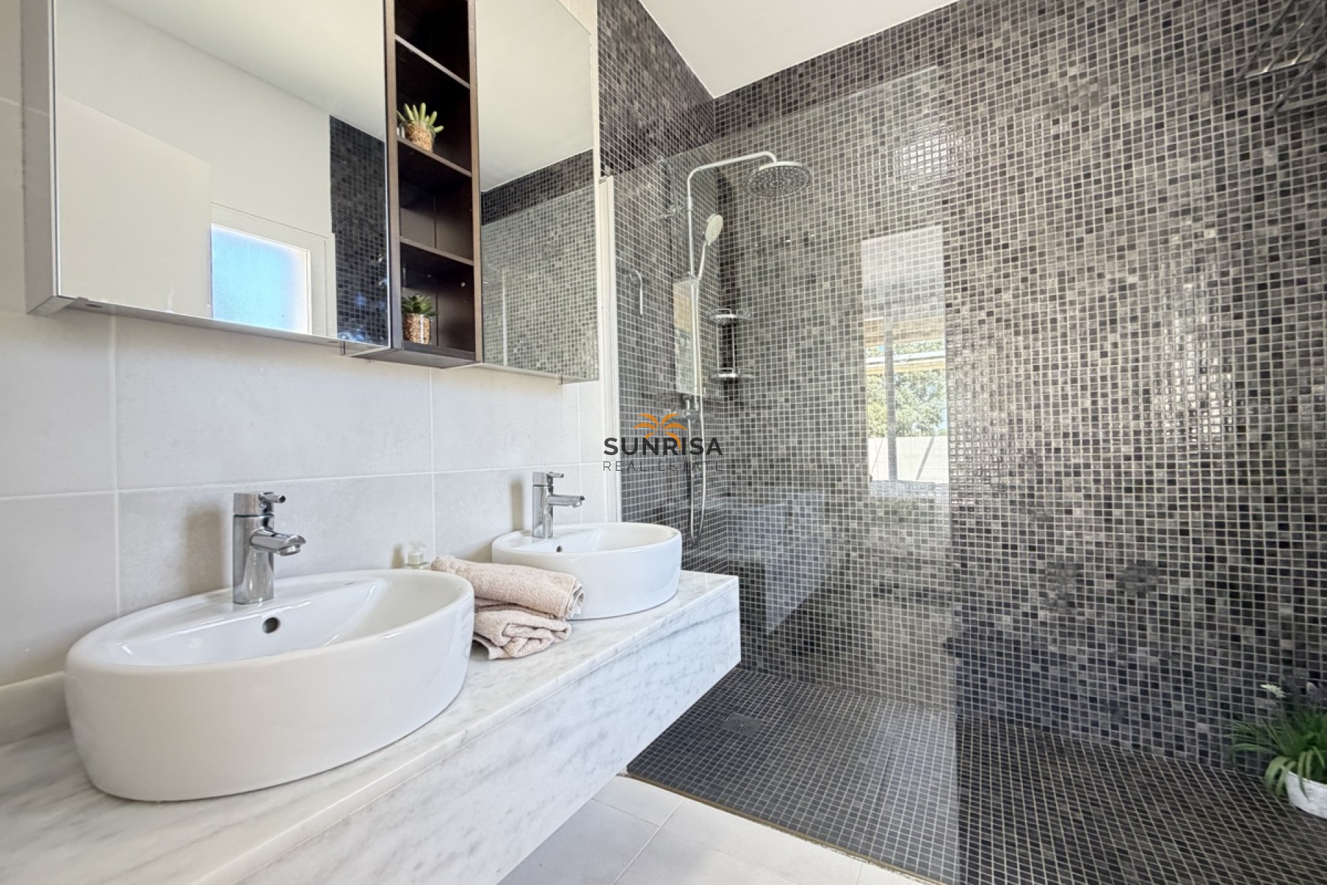 Reventa - Villa - Mil Palmeras