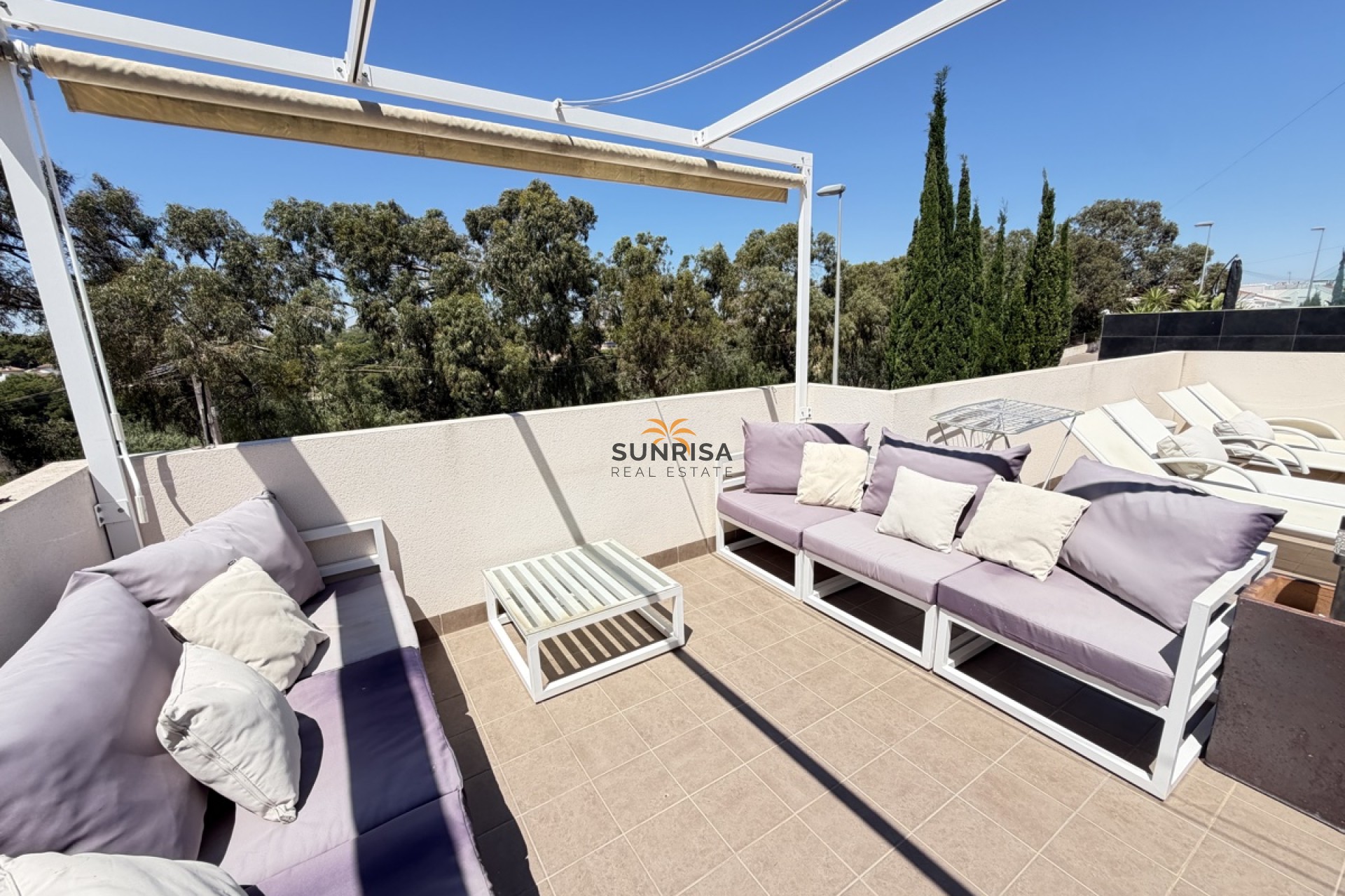Reventa - Villa - Mil Palmeras