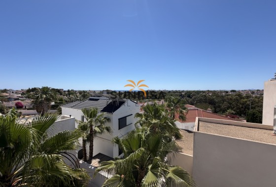 Villa · Reventa - Mil Palmeras · Alicante · España