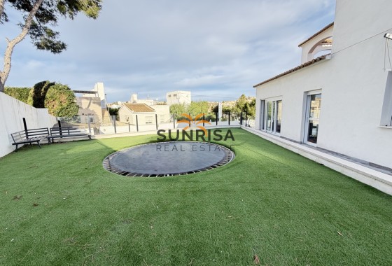 Villa · Reventa - Villamartin · Alicante · España