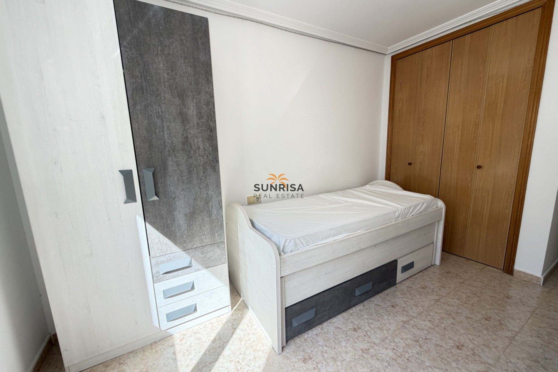 Reventa - Apartamento - San Miguel de Salinas