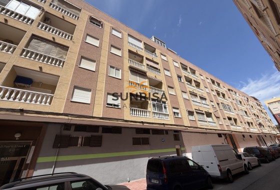 Appartement · Herverkoop - Torrevieja · Alicante · Spanje