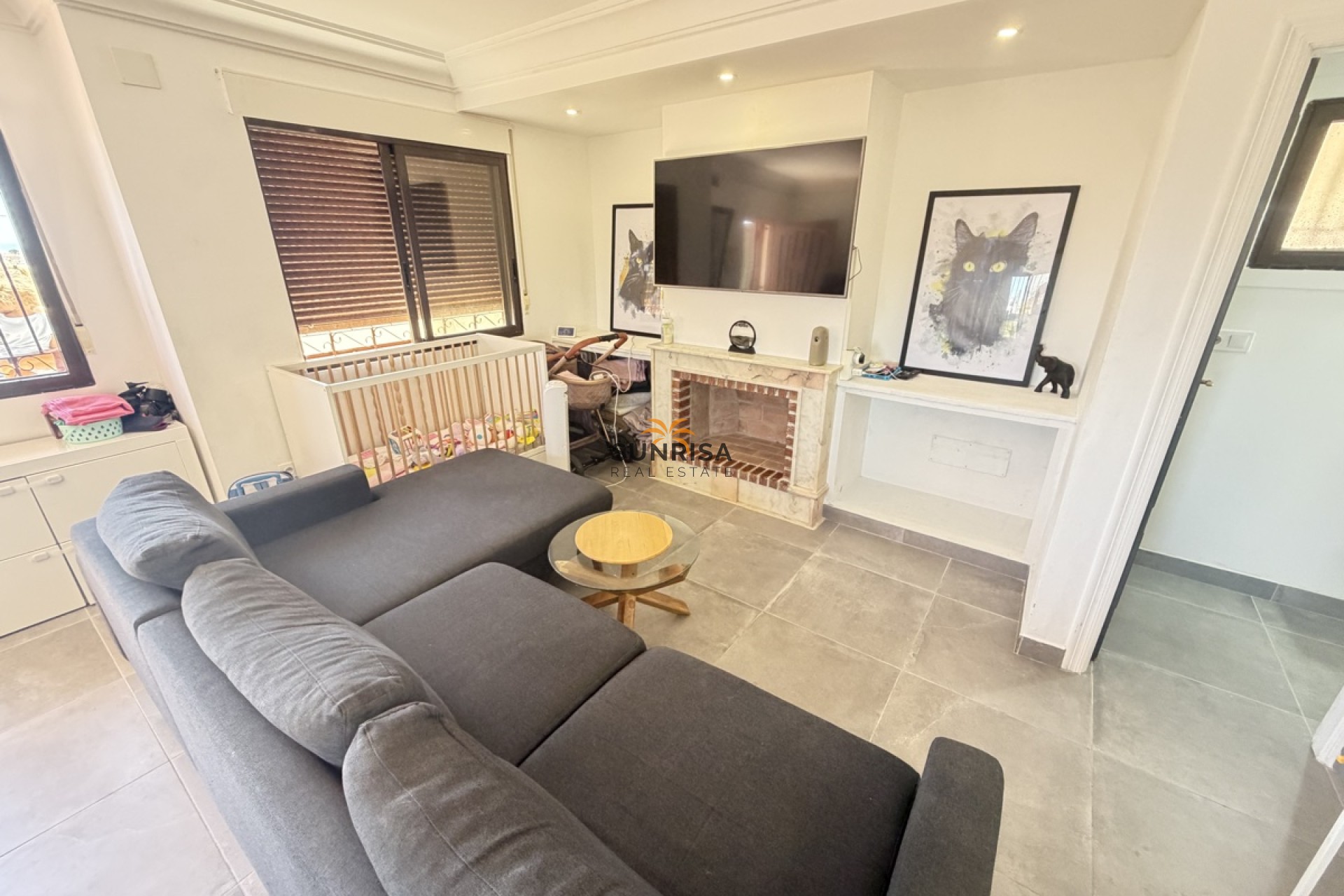 Resale - Villa - Villamartin