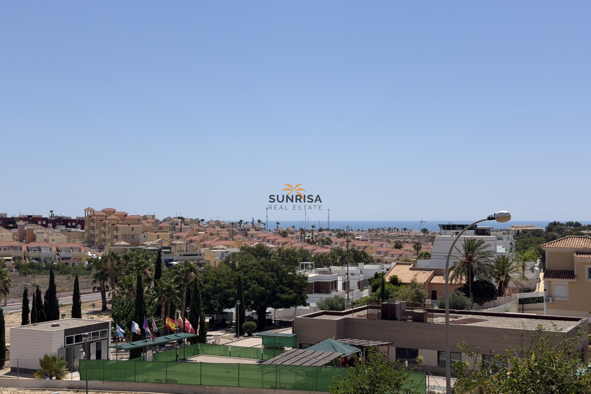 Resale - Villa - Villamartin