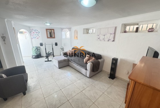 Villa · Herverkoop - Villamartin · Alicante · Spanje