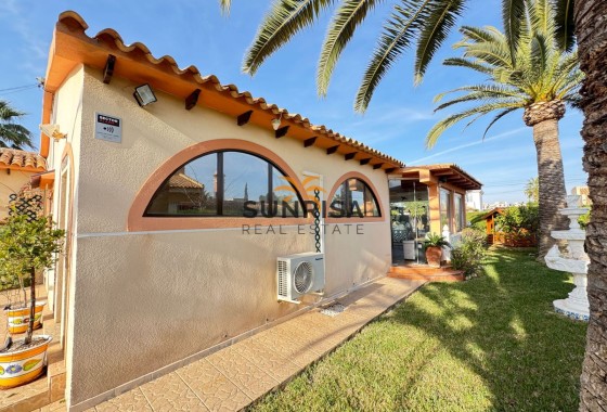 Villa · Reventa - Cabo Roig · Alicante · España