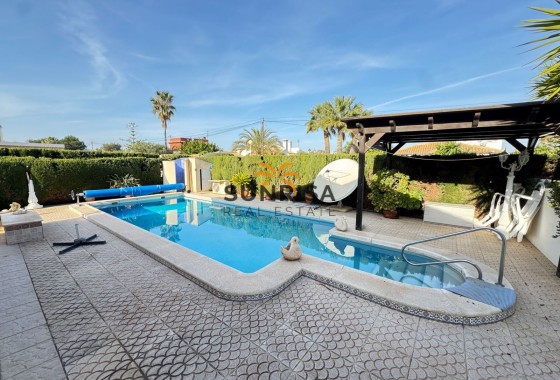 Villa · Reventa - Cabo Roig · Alicante · España