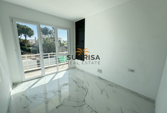 Villa · Reventa - Los Balcones · Alicante · España