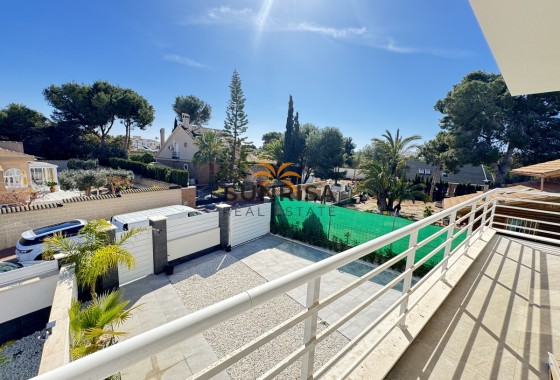 Villa · Reventa - Los Balcones · Alicante · España