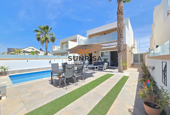 Villa · Revente - Pilar de la Horadada · Alicante · Espagne