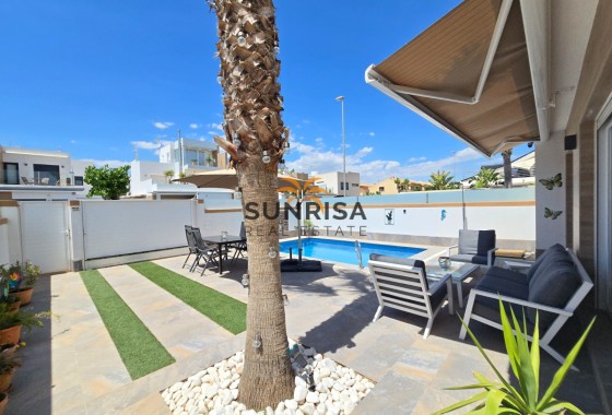 Villa · Revente - Pilar de la Horadada · Alicante · Espagne