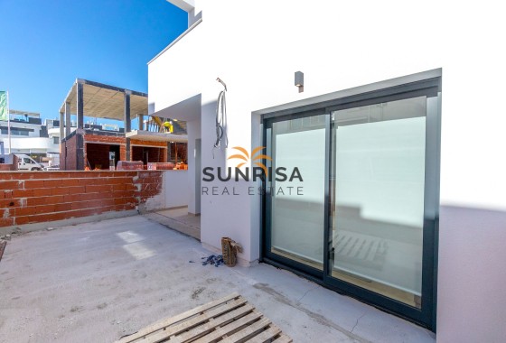 Bungalow · Obra nueva - Torrevieja · Alicante · España