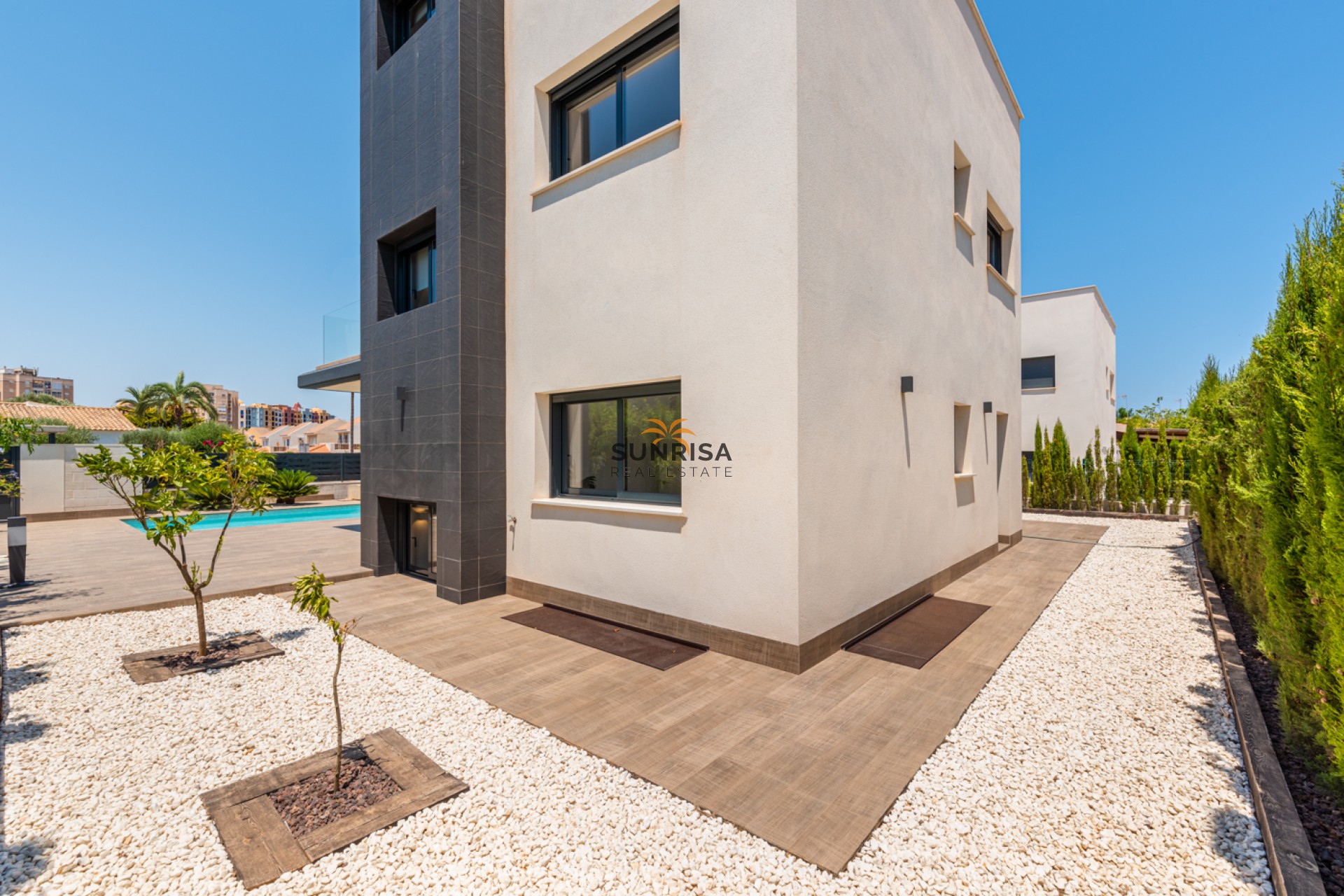 Obra nueva - Casa - Playa Paraiso