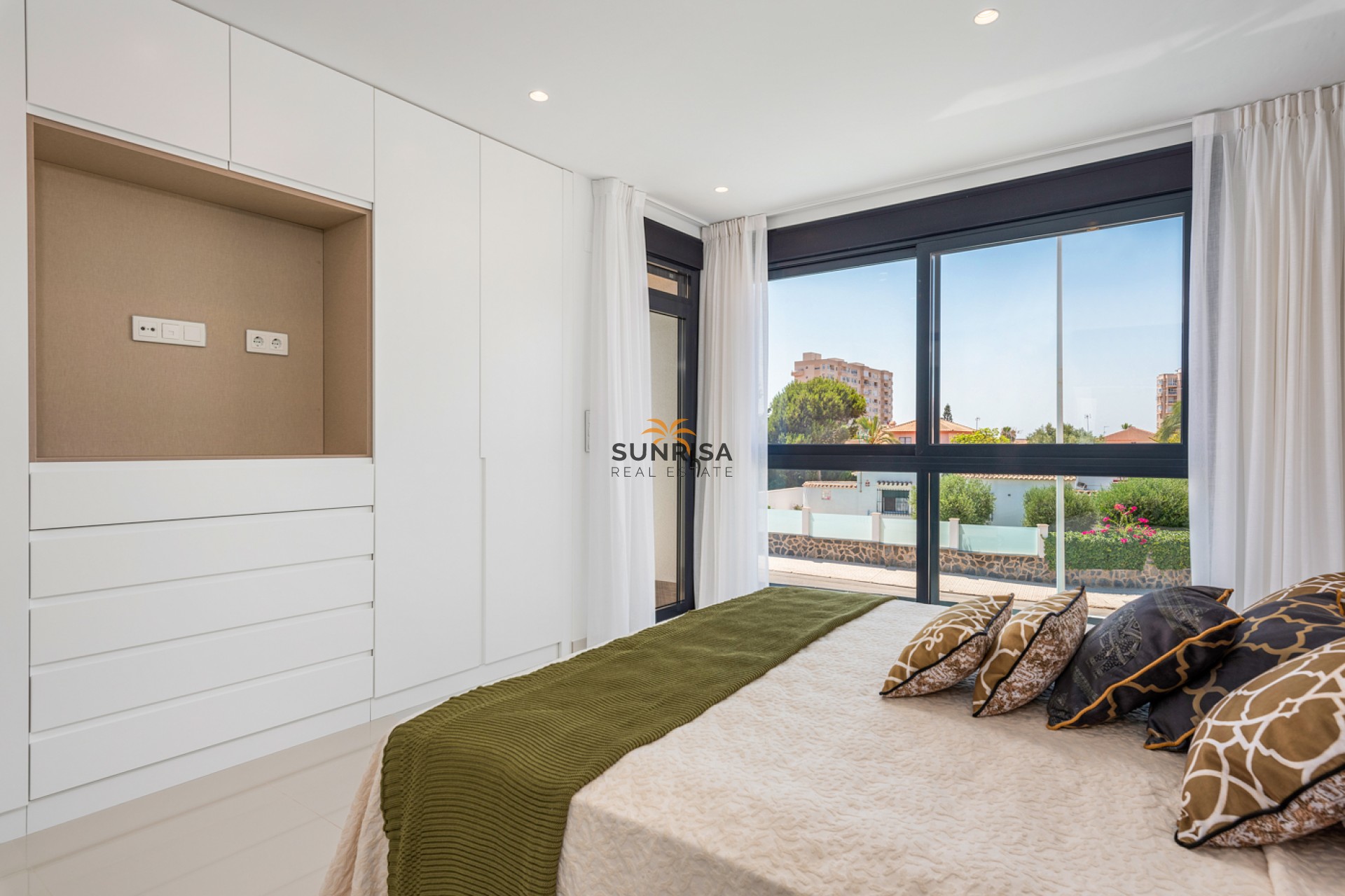 Obra nueva - Casa - Playa Paraiso