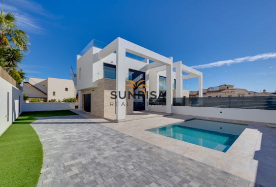 Casa · Obra nueva - Torrevieja · Alicante · España
