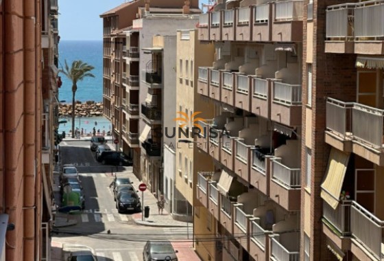 Appartement · Herverkoop - Torrevieja · Playa del Cura · Alicante · Spanje