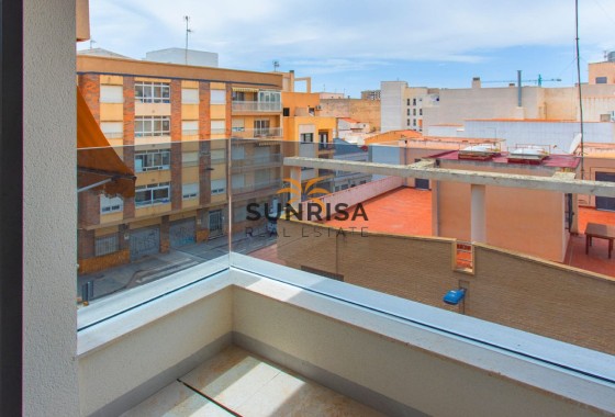 Appartement · Herverkoop - Torrevieja · Playa del Cura · Alicante · Spanje