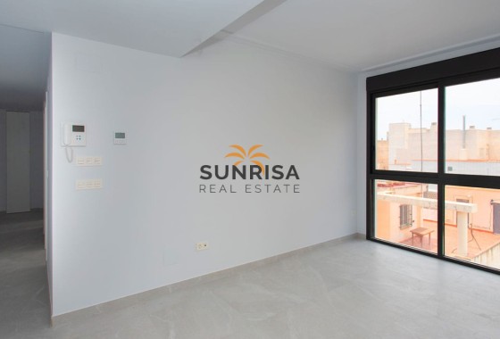 Appartement · Herverkoop - Torrevieja · Playa del Cura · Alicante · Spanje