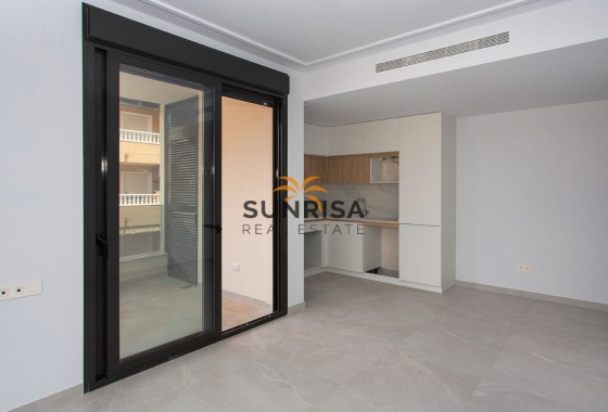Appartement · Herverkoop - Torrevieja · Playa del Cura · Alicante · Spanje