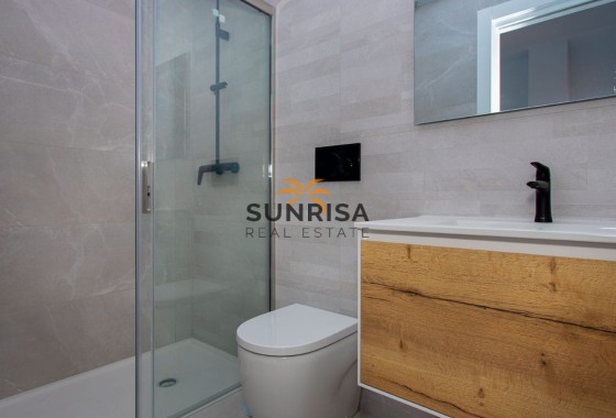 Appartement · Herverkoop - Torrevieja · Playa del Cura · Alicante · Spanje