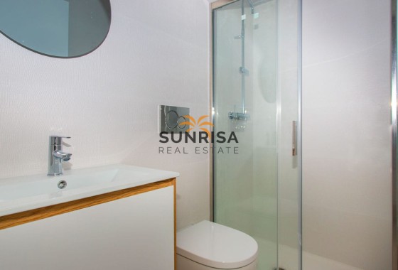 Appartement · Herverkoop - Torrevieja · Playa del Cura · Alicante · Spanje