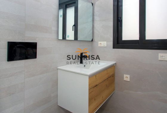 Appartement · Herverkoop - Torrevieja · Playa del Cura · Alicante · Spanje