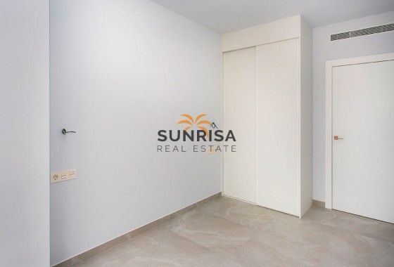 Appartement · Herverkoop - Torrevieja · Playa del Cura · Alicante · Spanje