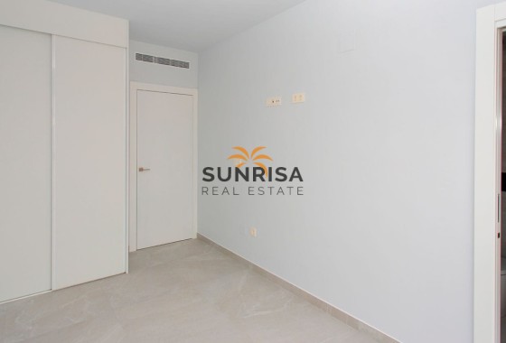 Appartement · Herverkoop - Torrevieja · Playa del Cura · Alicante · Spanje