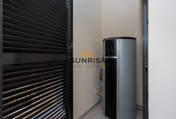 Appartement · Herverkoop - Torrevieja · Playa del Cura · Alicante · Spanje