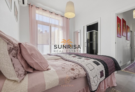 Villa · Reventa - Ciudad Quesada · Alicante · España