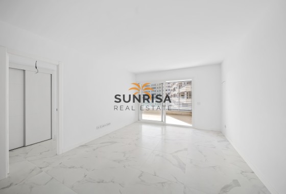 Appartement · Herverkoop - Torrevieja · Punta Prima · Alicante · Spanje