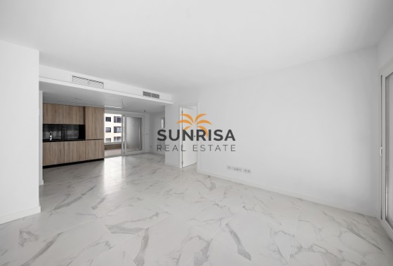 Appartement · Herverkoop - Torrevieja · Punta Prima · Alicante · Spanje