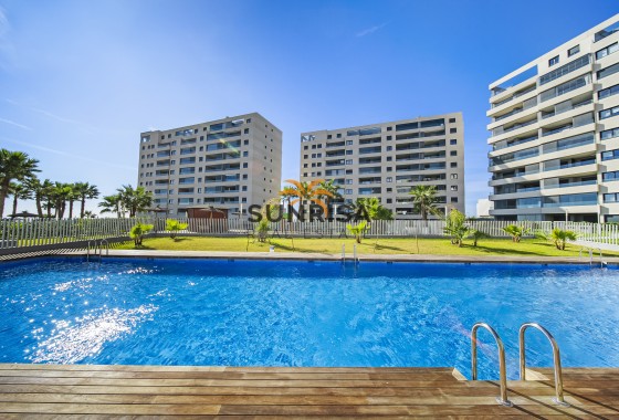 Appartement · Herverkoop - Torrevieja · Punta Prima · Alicante · Spanje