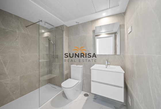 Appartement · Herverkoop - Torrevieja · Punta Prima · Alicante · Spanje