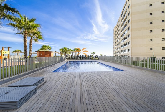 Appartement · Herverkoop - Torrevieja · Punta Prima · Alicante · Spanje