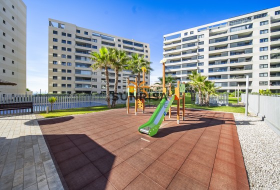 Appartement · Herverkoop - Torrevieja · Punta Prima · Alicante · Spanje