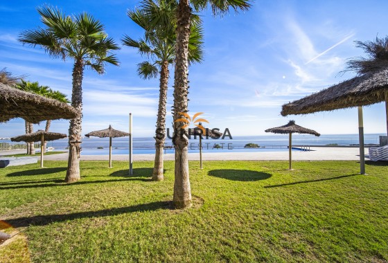 Appartement · Herverkoop - Torrevieja · Punta Prima · Alicante · Spanje