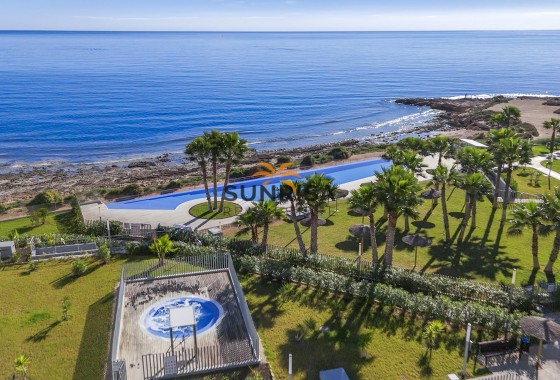 Appartement · Herverkoop - Torrevieja · Punta Prima · Alicante · Spanje