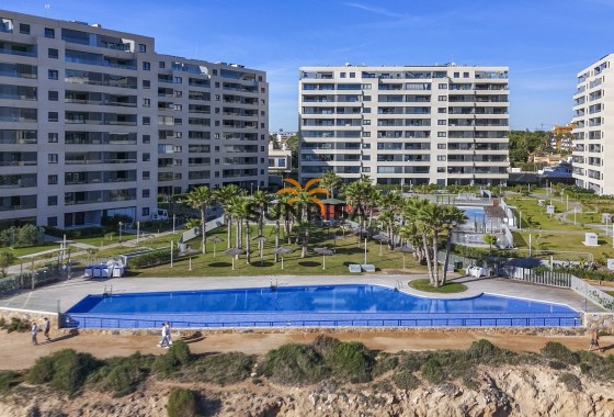 Appartement · Herverkoop - Torrevieja · Punta Prima · Alicante · Spanje