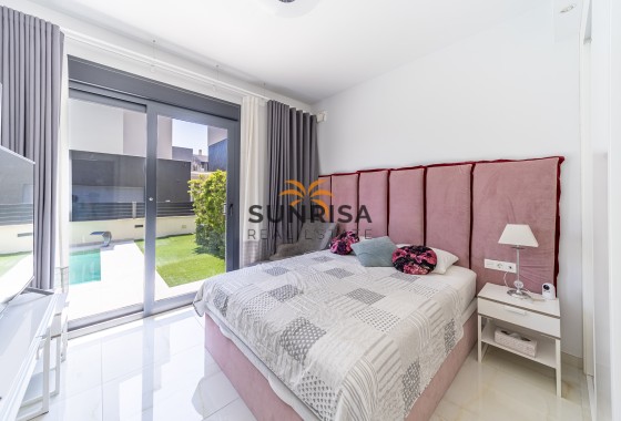 Villa · Revente - Orihuela Costa · Lomas de Cabo Roig · Alicante · Espagne