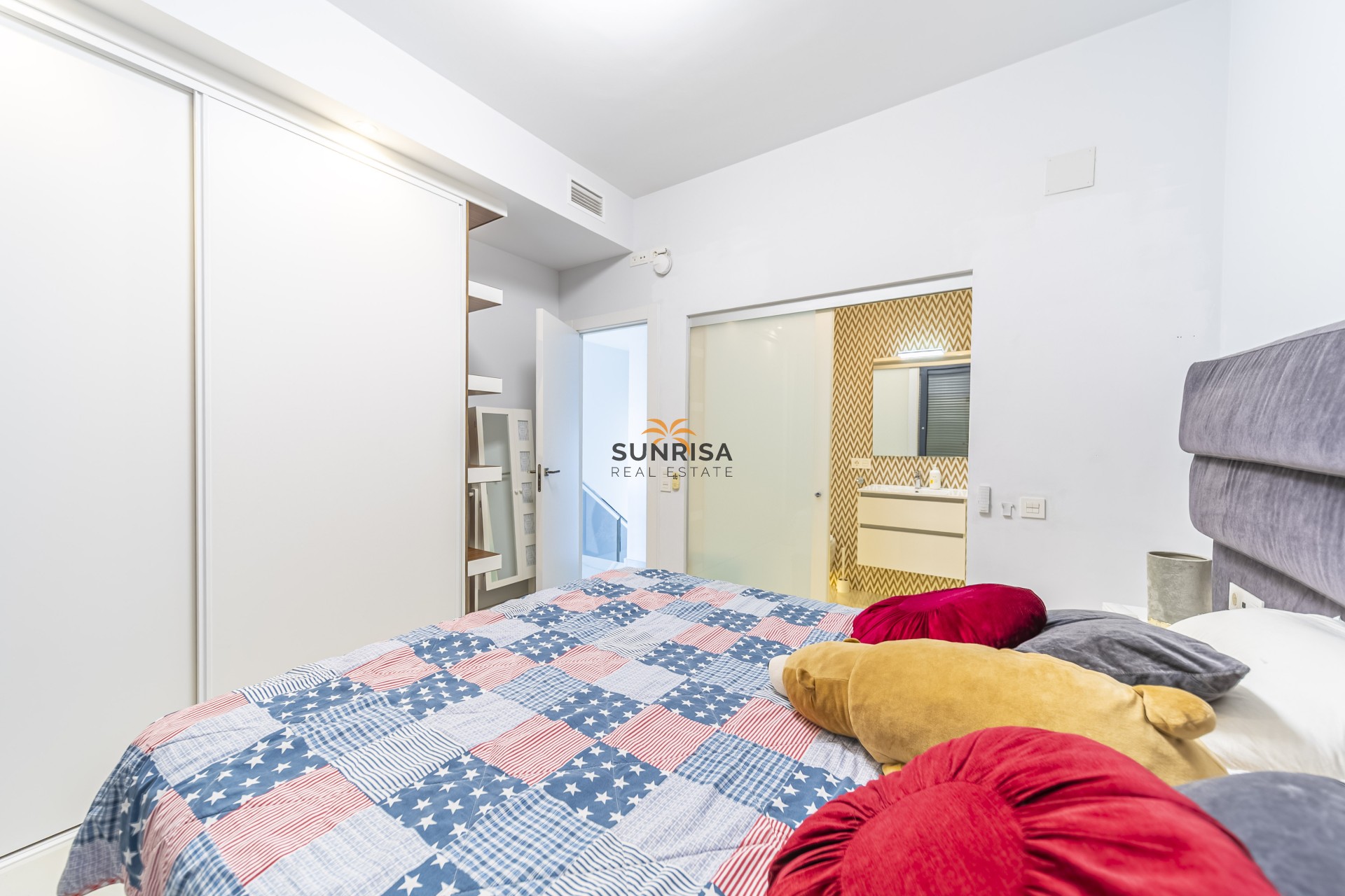 Revente - Villa - Orihuela Costa