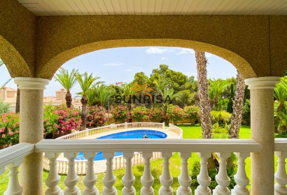 Villa · Herverkoop - Villamartin · Alicante · Spanje