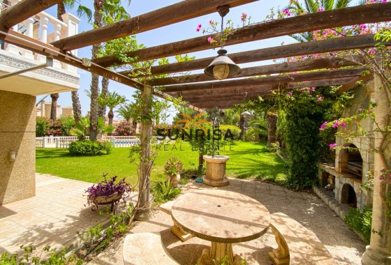 Villa · Herverkoop - Villamartin · Alicante · Spanje