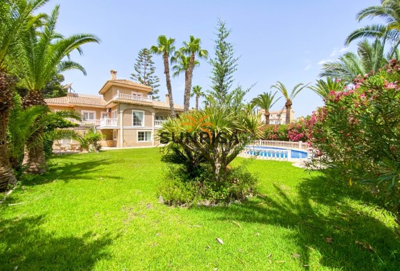Villa · Herverkoop - Villamartin · Alicante · Spanje