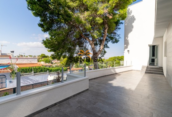 Villa · Herverkoop - Los Balcones · Alicante · Spanje