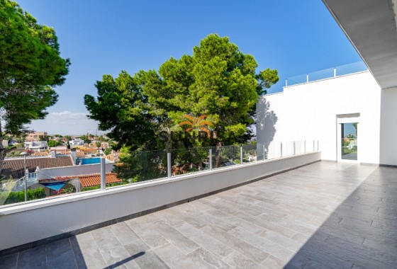 Villa · Herverkoop - Los Balcones · Alicante · Spanje