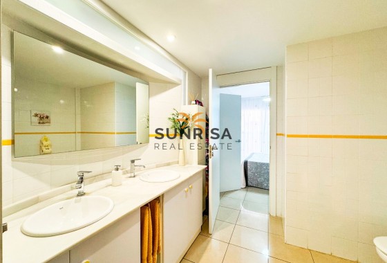 Appartement · Herverkoop - Orihuela Costa · Playa Flamenca · Alicante · Spanje
