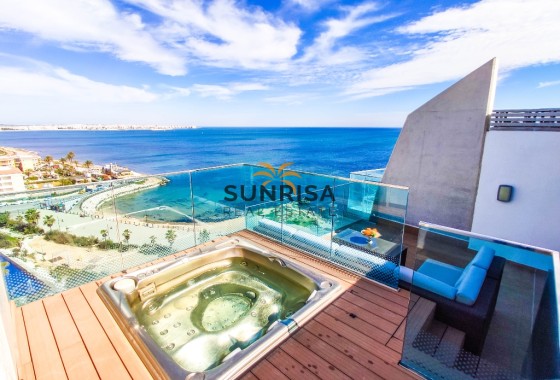 Apartment · Resale - Punta Prima · Alicante · Spain