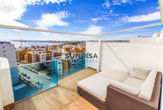 Apartment · Resale - Punta Prima · Alicante · Spain