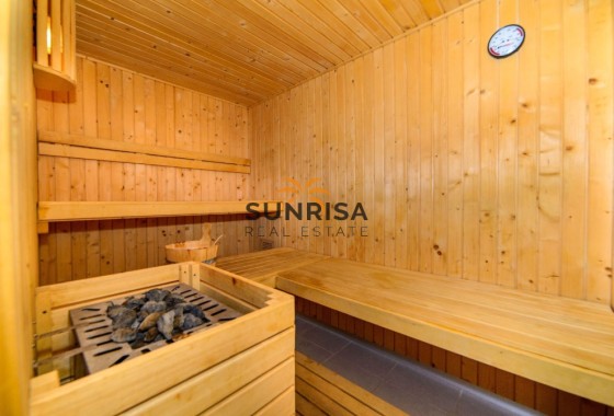 Apartment · Resale - Punta Prima · Alicante · Spain